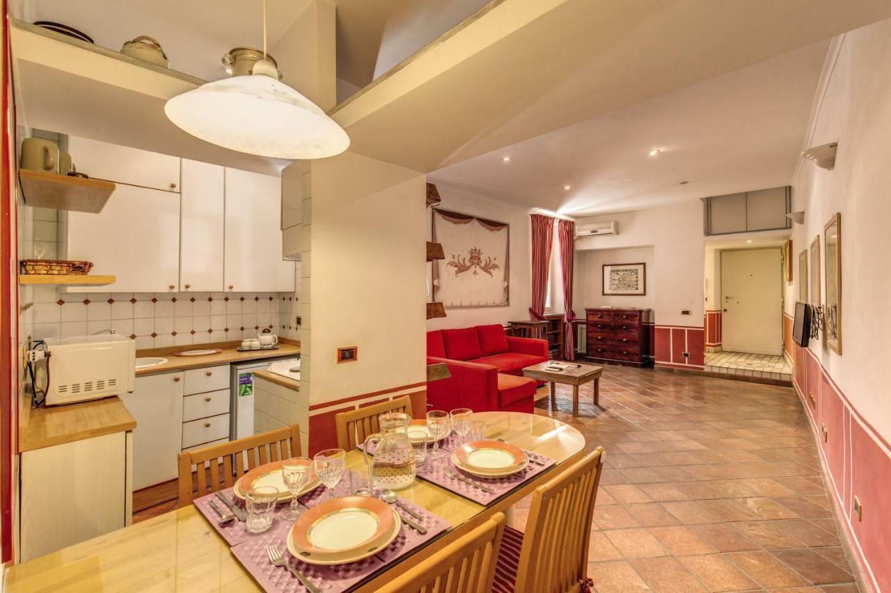 Lovely Flat By The Trevi Fountain Apartment
