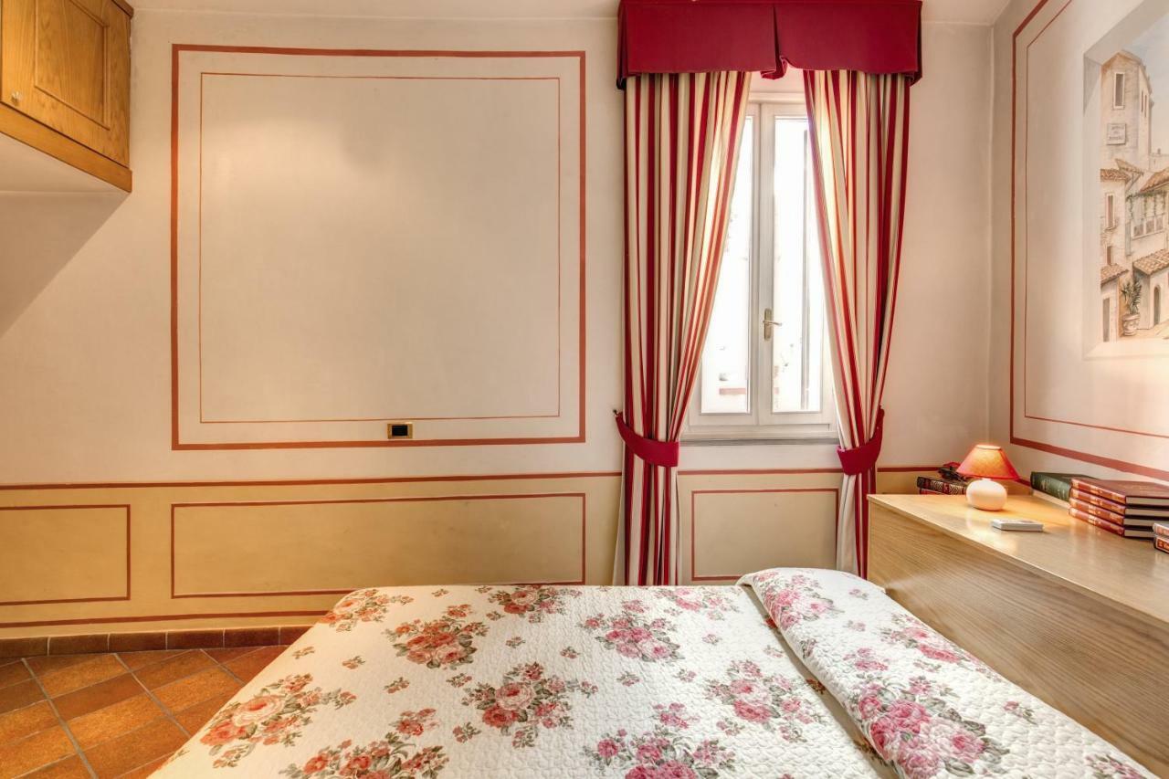 Apartment Lovely Flat By The Trevi Fountain *